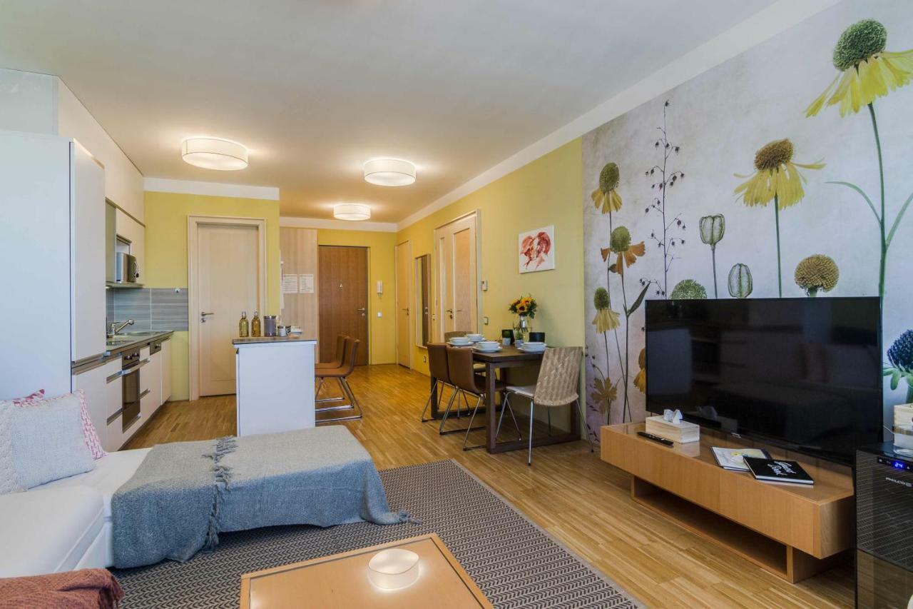 Luxury Center Apt Garage Parking By Michal&Friends Prague Luaran gambar